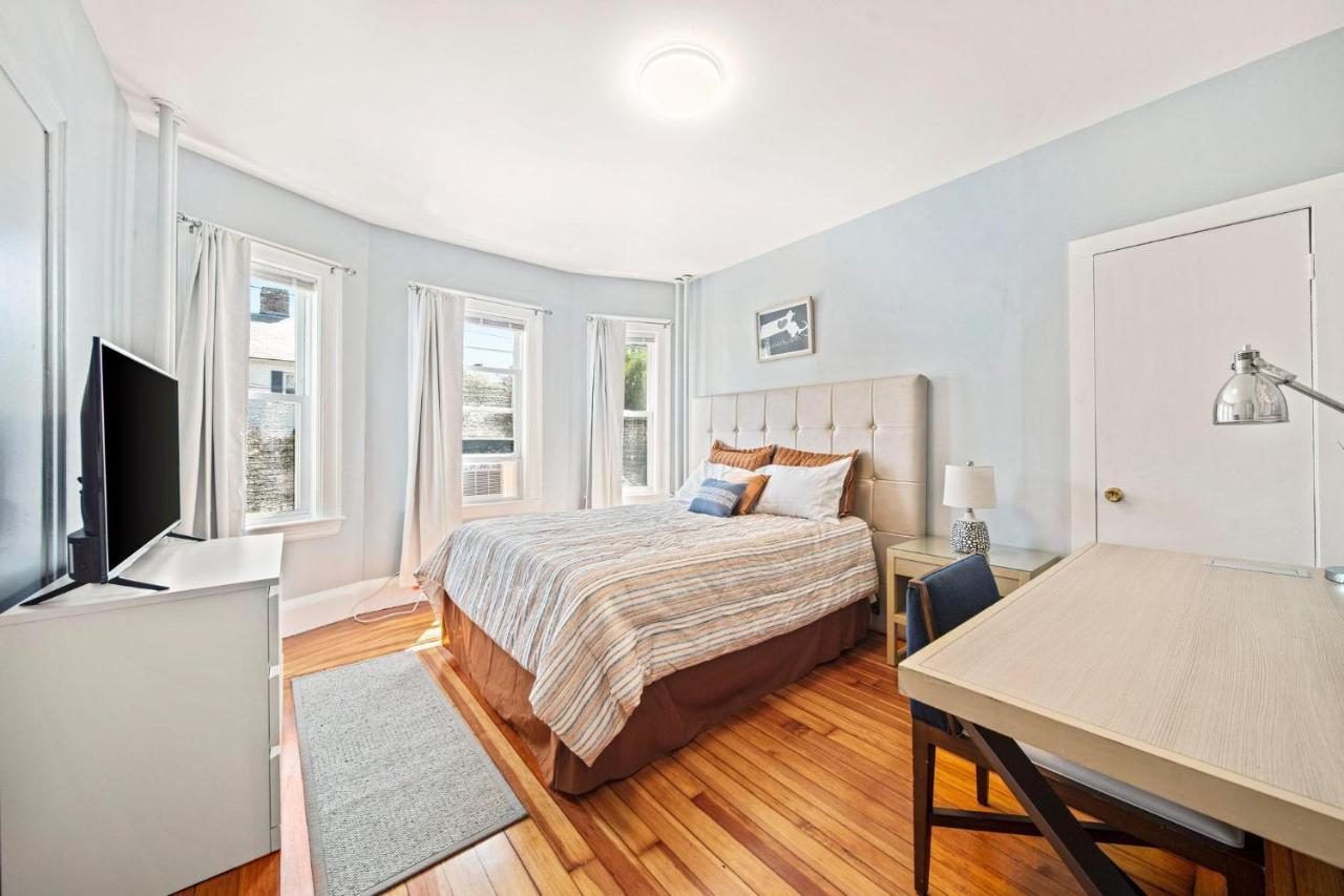 Cozy Up In 5Br Apt Near Charming Oak Square Boston Exteriér fotografie