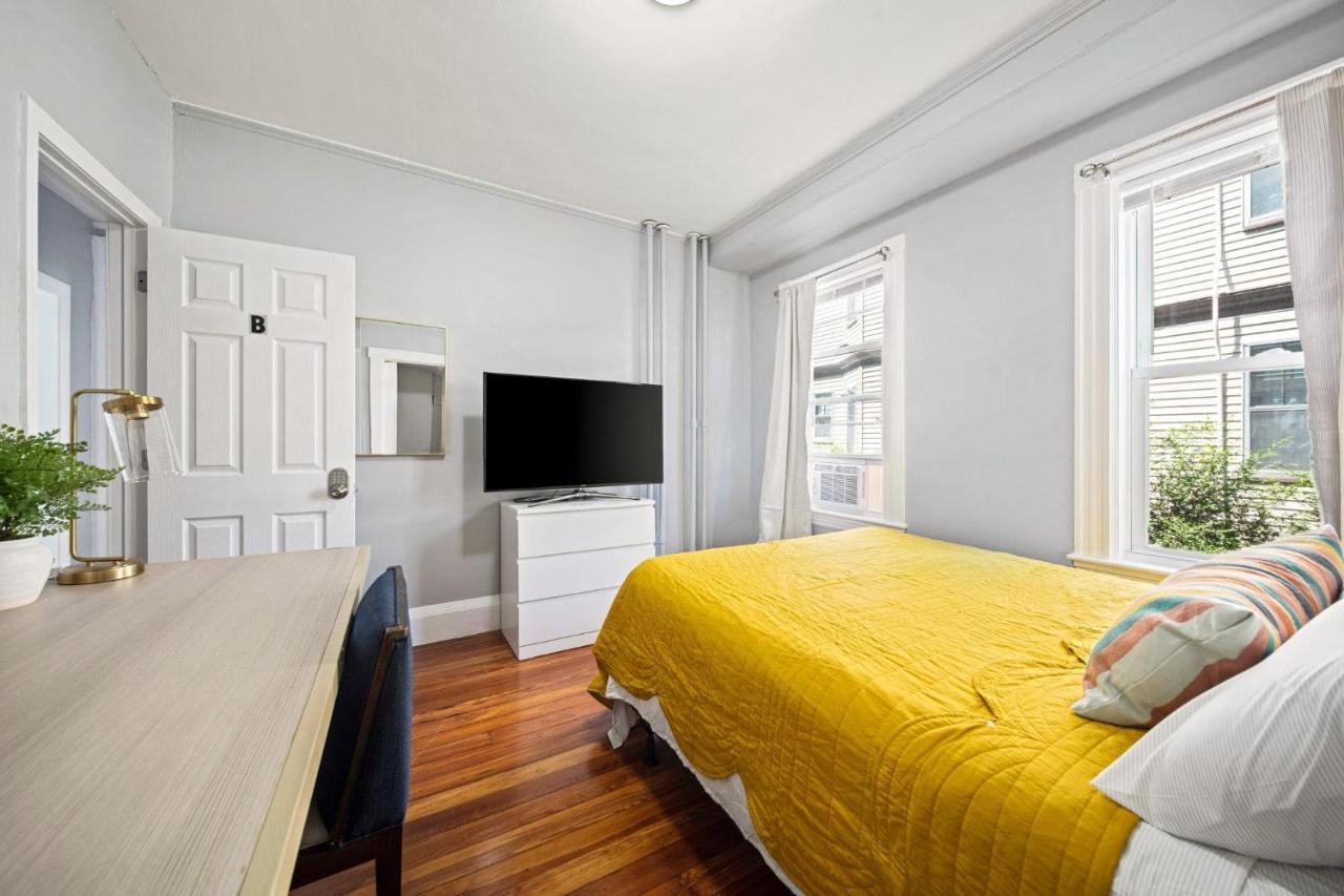 Cozy Up In 5Br Apt Near Charming Oak Square Boston Exteriér fotografie