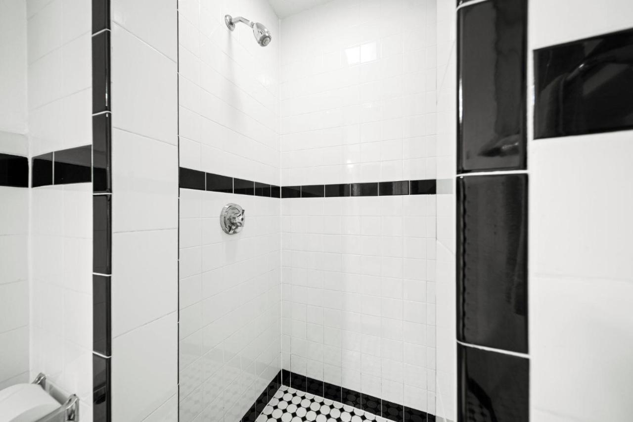 Cozy Up In 5Br Apt Near Charming Oak Square Boston Exteriér fotografie