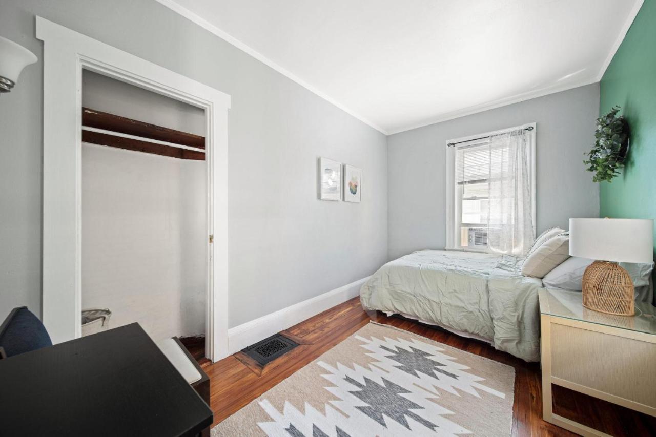 Cozy Up In 5Br Apt Near Charming Oak Square Boston Exteriér fotografie